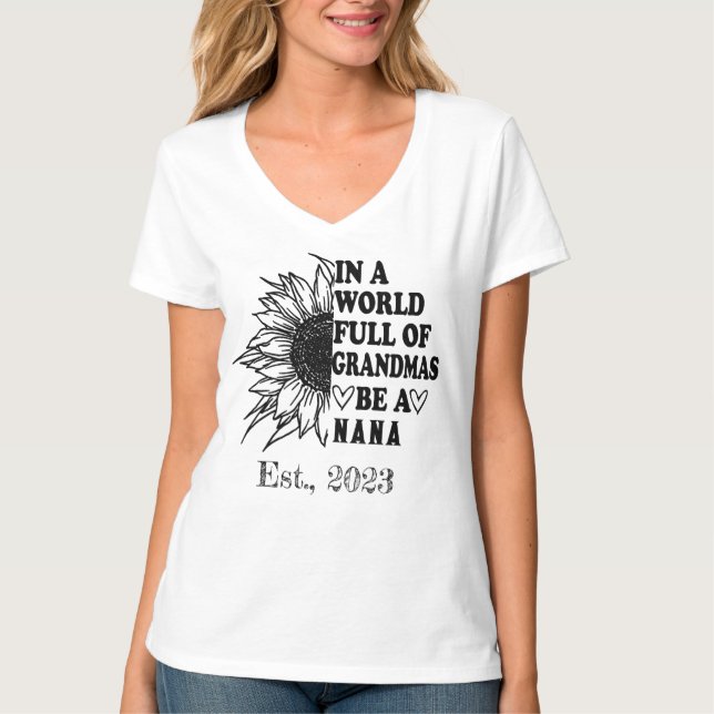 T-shirt Dans Un Monde Plein De Grand-Mères Sois Une Mimi M (Devant)