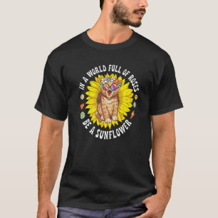 T-shirt Dans un monde plein de roses soyez une fleuriste t