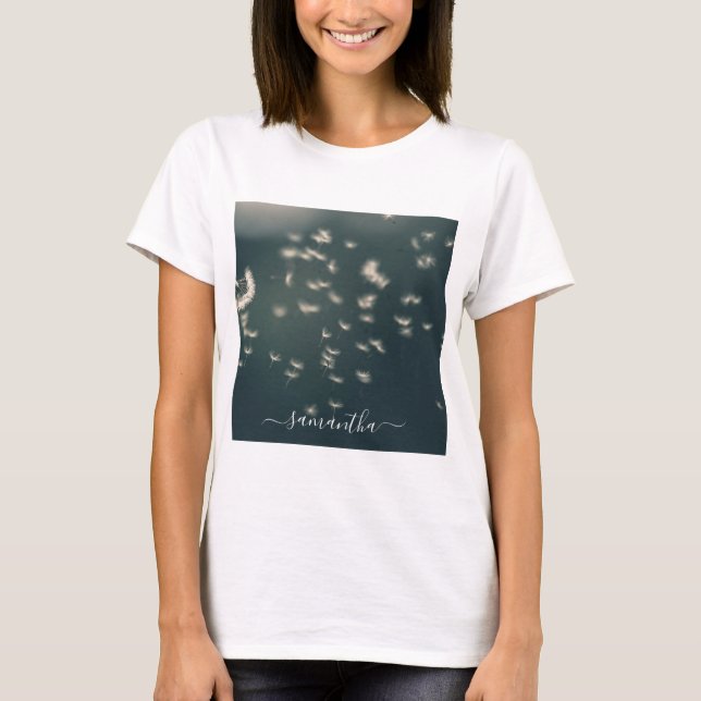 T-shirt Dark Sage Green Dandelion blanc Nom du script (Devant)