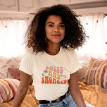 T-shirt Dazed and Enged Retro les années 70 Bachelorette P<br><div class="desc">Ce design présente une ambiance super les années 70 éblouie et des fleurs rétro fiancées,  des champignons et des anneaux. Voir la collection entière pour plus d'articles correspondants !</div>