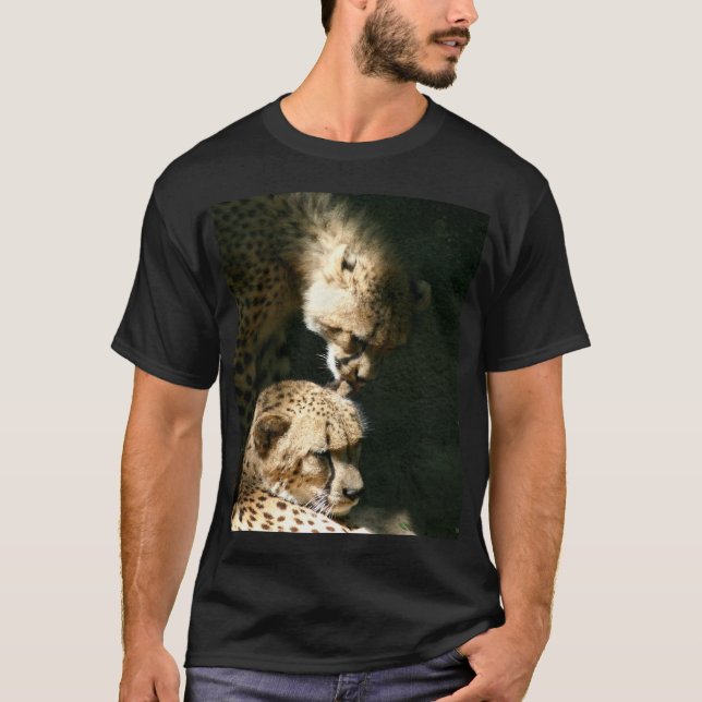 T-shirt de baiser de guépard (Devant)