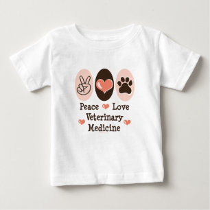 T-shirt de bébé de médecine vétérinaire d'amour de
