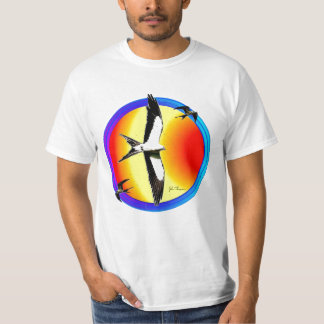 T-shirt de cerfs-volants de queue d'hirondelle