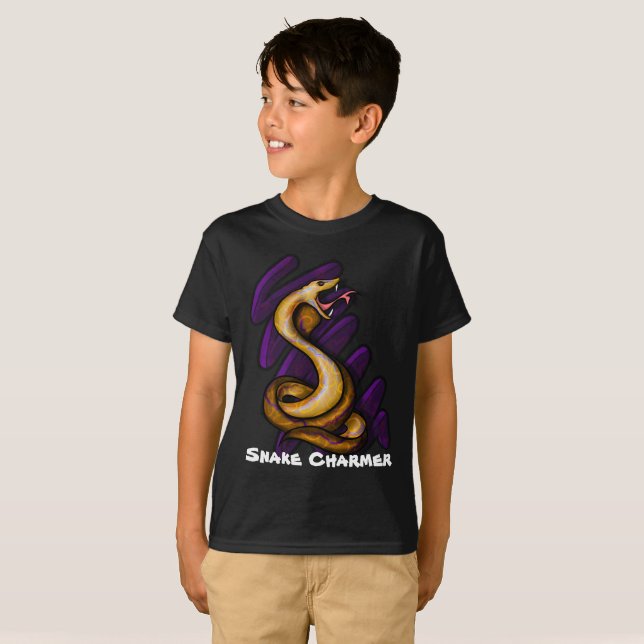 T-shirt de charmeur de serpent du jeune garçon (Devant entier)
