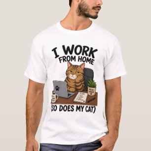 T-shirt de chat travaillant depuis la maison