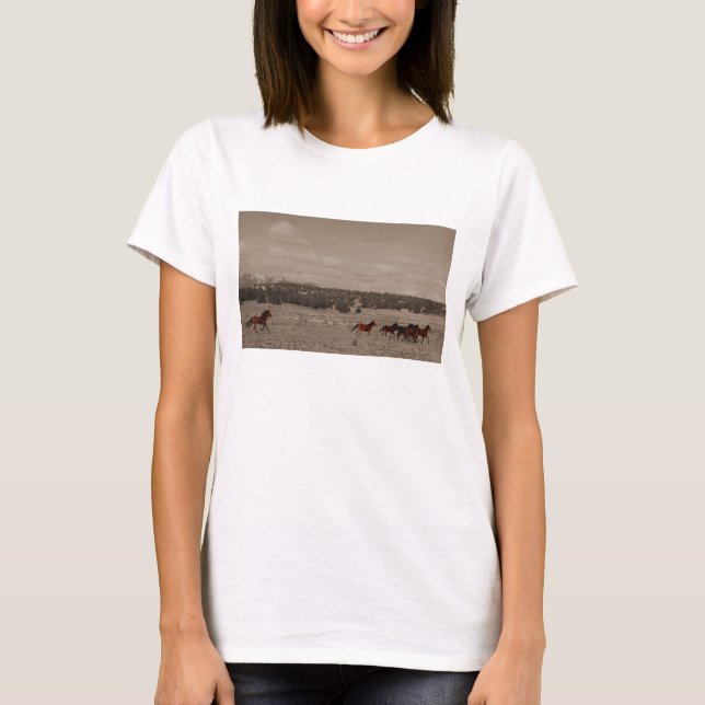 T-shirt de chevaux sauvages (Devant)