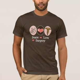 T-shirt de chirurgien de chirurgie d'amour de paix