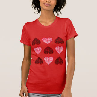 T-shirt de coeurs de Saint-Valentin de damassé