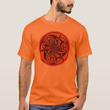 T-shirt de conception spirale d'art celtique