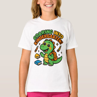 T-shirt de dinosaure rugissant en maternelle