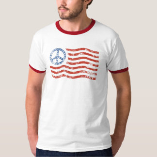 T-shirt de drapeau américain de signe de paix