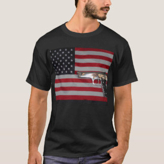 T-shirt de drapeau américain et d'arme à feu