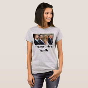 T-shirt de famille de crime d'atout