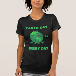 T-shirt de grenouille verte de jour de la terre