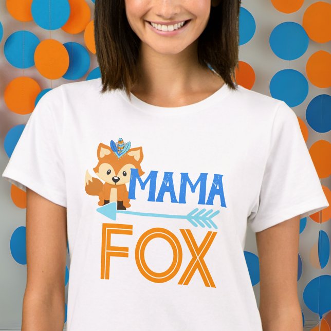 T-shirt de la fête d'anniversaire de Mama Fox Wild (Mama Fox Party Shirt for Woodland Baby Shower or Birthday. Perfect for Wild One or One Happy Camper)