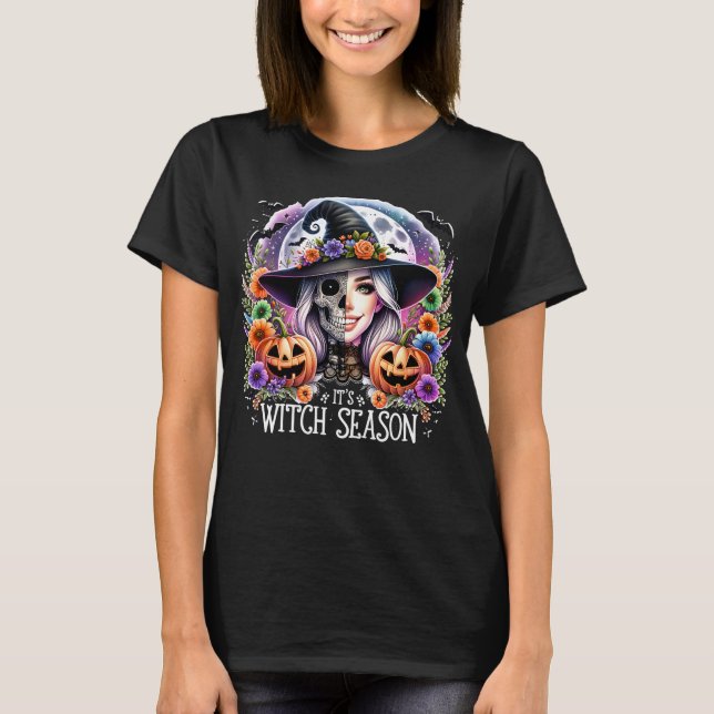 T-shirt de la saison des sorcières avec squelette  (Devant)
