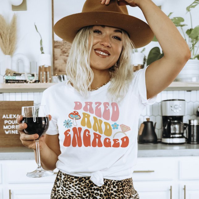 T-shirt de la soirée de bachelorette rasée et enga (Dazed and engaged shirt, bachelorette party shirt, best bachelorette party, bachelorette weekend)