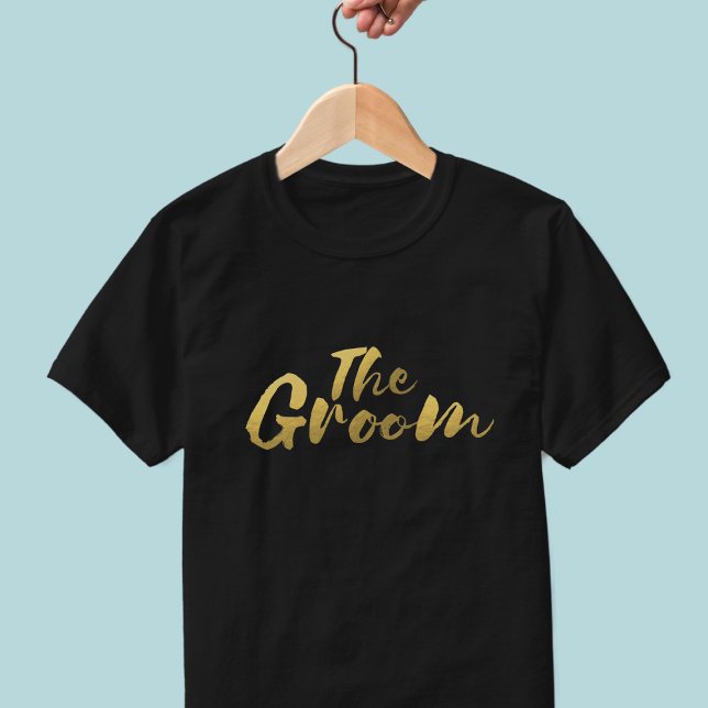 T-Shirt de mariage noir à écriture Gold Brush pour (Perfect shirt for The Groom! Check out the Wedding Shirt collection for the matching Bride shirt)