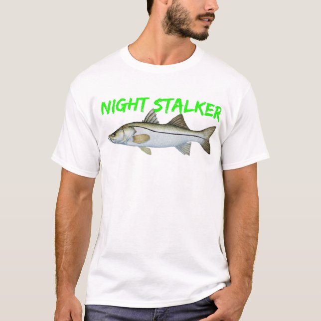 T-shirt de rôdeur de nuit de pêche de brochet de (Devant)
