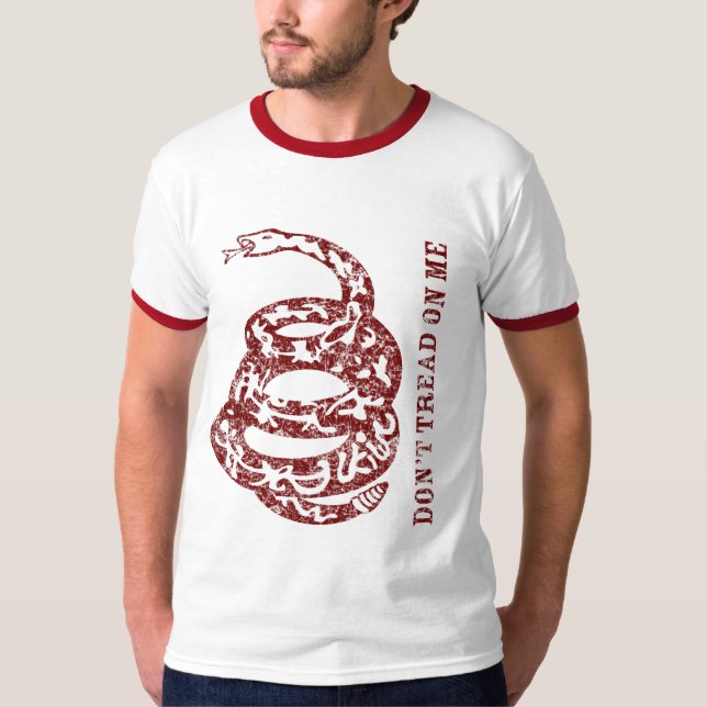 T-shirt de rouge de Gadsden (Devant)