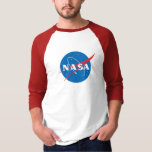 T-shirt de style baseball Iconique de la NASA (man<br><div class="desc">Cet article est sans conteste le symbole de notre époque : l'insigne classique de la NASA. Un symbole audacieux qui, comme la NASA elle-même, ne connaît aucune limite. Immédiatement reconnaissable à travers le monde, l'Insignia de la NASA a longtemps défendu le progrès, l'innovation, et le type d'audace et d'audace quasiment...</div>