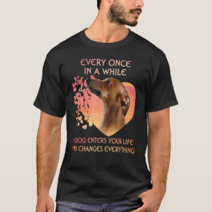 T-shirt De Temps En Temps Un Greyhound Entre Dans La Vie