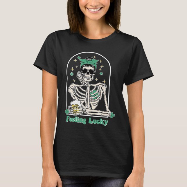 T-shirt Dead Inside Feeling Lucky Skeleton Shamrocks Patri (Devant)
