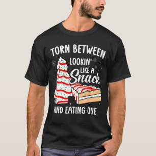 T-shirt Déchiré entre avoir l'air d'un snack et manger un