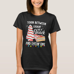 T-shirt Déchiré entre avoir l'air d'un snack et manger un