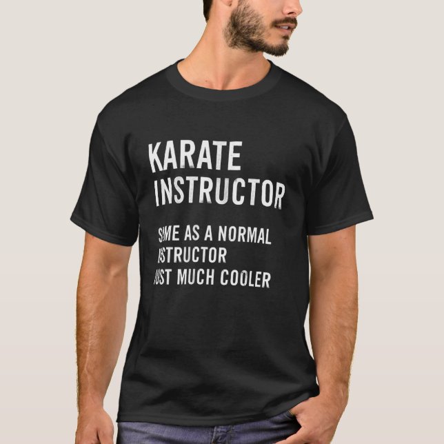 T-shirt Définition d'instructeur de karaté drôle (Devant)