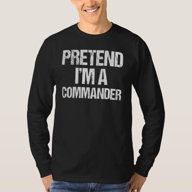 T-shirt Déguisement de commandant prétendu  Halloween pare (Devant)