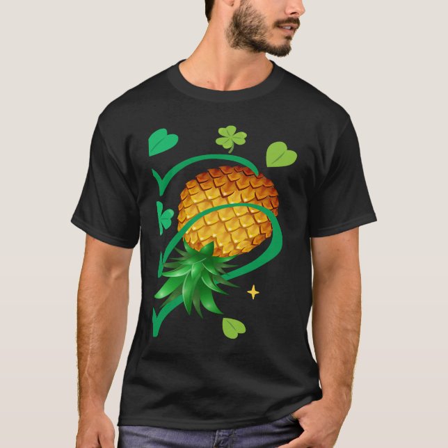 T-shirt Demi-Coeur droit vers le bas Shamrock d'ananas St (Devant)