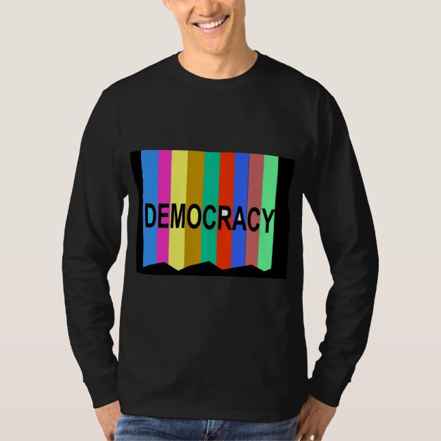 T-shirt DÉMOCRATIE ... C'est sur le bulletin de vote 2024 (Devant)