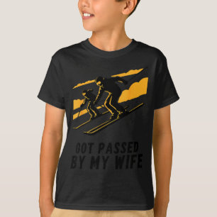 T-shirt Dépassé par ma femme vacances en famille de ski pl