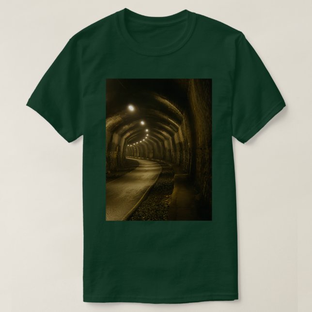 T-shirt Derbyshire de tunnel de pierre de tête (Design devant)