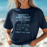 T-shirt Dernier toast de bachelorette sur mesure à la fête<br><div class="desc">Obtenez des vibes de plage avec notre T-shirt 'Dernier Toast on the Coast' ! Parfait pour les soirées bachelorette côtières,  ce design personnalisé rend la célébration de la future mariée élégante et amusante. #BachelorettePartyVibes</div>