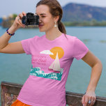 T-shirt Dernière voile avant le Voile voilier Bachelorette<br><div class="desc">Créez une tenue personnalisée pour votre soirée de bachelorette. Ce tee graphique amusant présente mon voilier et l'illustration des vagues,  en plus il est prêt à être personnalisé avec le nom de la mariée avec le slogan amusant DERNIER SAIL AVANT LE VOILE.</div>