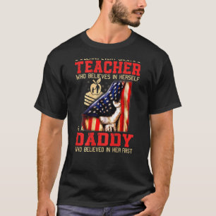 T-shirt Derrière chaque grande enseignante qui croit en el