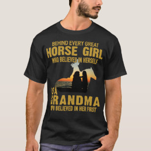T-shirt Derrière chaque grande fille de cheval qui croit e