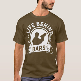 T-SHIRT DERRIÈRE LES BARRES 7