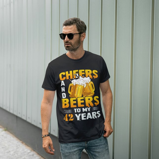 T-shirt Des Années Personnalisées Salutations Et Bières À  (Créateur téléchargé)
