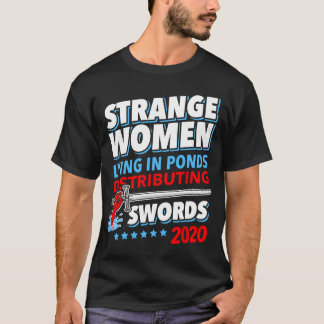 T-shirt Des Femmes Étrangères Mensongées Dans Des Étangs D