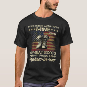 T-shirt Des Héros Portent Caps miens Portent Des Bottes De