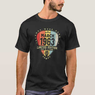 T-shirt Des Légendes Onglets de guitare Sont Nées En Mars