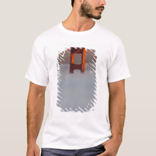T-shirt Des rouleaux de brouillard traversent la baie de S
