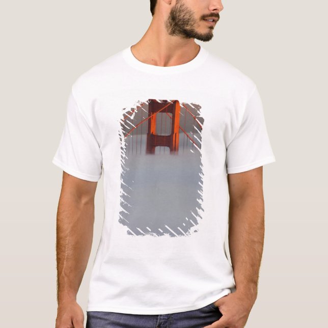 T-shirt Des rouleaux de brouillard traversent la baie de S (Devant)