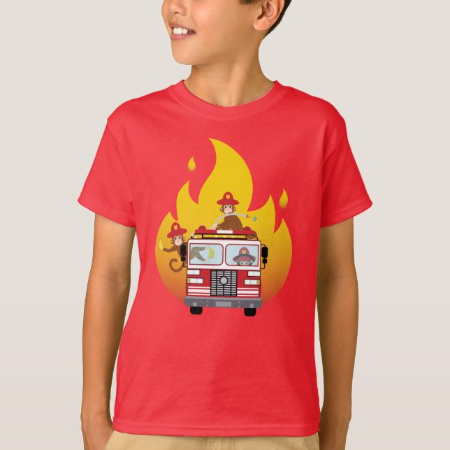 T-shirt Des singes pompiers dans un camion-pompier Tee (Devant)
