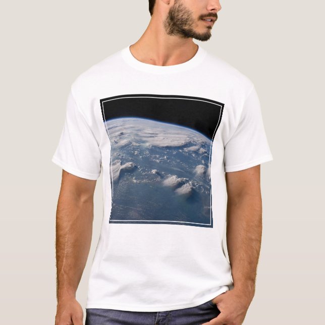 T-shirt Des Tonneaux De Tonnerre De Terre Sur Le Sud De Bo (Devant)
