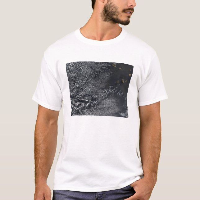 T-shirt Des tourbillons nuageux au-dessus des îles du Cap  (Devant)