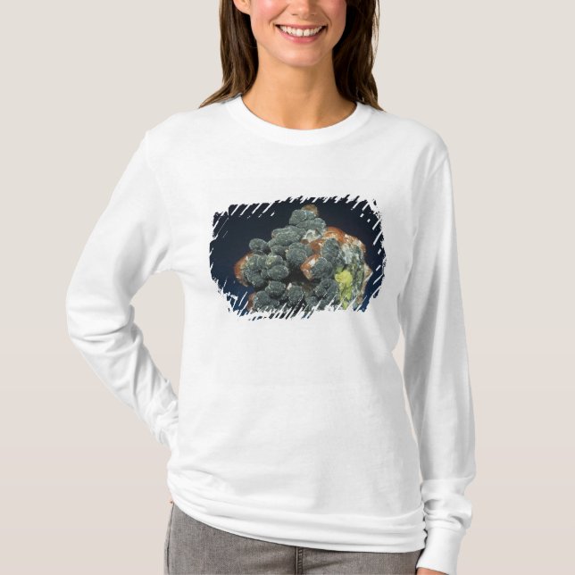 T-shirt Descloizite sur la calcite (Devant)